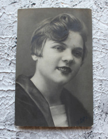 Листи, фото Письма, фото ^/--/^ Дівчина з чарівною посмішкою 19.05.1929 ^_^^^ Девушка с волшебной улыбкой 19.05.1929 - фото фото фото