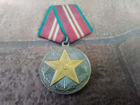 Медалі СРСР Медали СССР ^/--/^ Медаль &amp;quot;15 років бездоганної служби в збройних силах&amp;quot; ^_^^^ Медаль &amp;quot; 15 лет безупречной службы в вооруженных силах & amp;quot; - фото фото фото