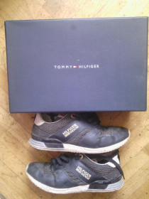 Кросівки Кроссовки ^/--/^ Tommy Hilfiger кроссовки  фирменные томи хилфигер ^_^^^ Tommy Hilfiger кросівки фірмові томи хілфігер - фото фото фото