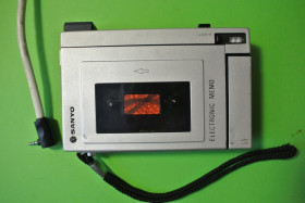 Магнитофони Магнитофоны ^/--/^ SANYO model TRC /--/ 2000 кассетный диктофон ^_^^^ SANYO model TRC /--/ 2000 касетний диктофон - фото фото фото