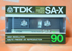 Касети Кассеты ^/--/^ Аудио кассета TDK SA X 90 Япония 1985  запечатана ^_^^^ Аудіо касета TDK SA X 90 Японія 1985 запечатана - фото фото фото