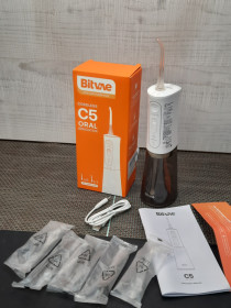 Зубні щітки Зубные щетки ^/--/^ 07  робочий іригатор bitwine C /--/ 5 ^_^^^ 07 рабочий ирригатор bitwine C /--/ 5 - фото фото фото