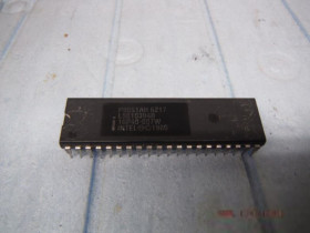 Інші вимірювальні прилади Другие измерительные приборы ^/--/^ INTEL P /--/ 8051 /--/ AH 8051 8-битный процессорный микроконтроллер ^_^^^ INTEL P /--/ 8051 /--/ AH 8051 8-бітний процесорний мікроконтролер - фото фото фото