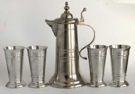 Кухонне начиння, посуд, столове срібло Кухонная утварь, посуда, столовое серебро ^/--/^ Антикварні олов&amp;apos;яні глечик і 4 келихи, Germany ^_^^^ Антикварные олов&amp;apos;яные кувшины и 4 бокала, Germany - фото фото фото