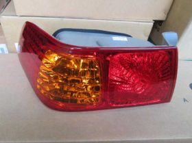 Задня оптика Задняя оптика ^/--/^ Фонарь задний левый наружный Toyota Camry 20 99- ^_^^^ Фонар задній лівий зовнішній Toyota Camry 20 99- - фото фото фото