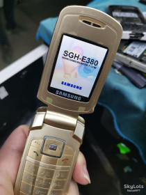 Samsung Samsung ^/--/^ #1975 sklad samsung E 380 gold ^_^^^ 1975 sklad samsung E 380 gold - фото фото фото