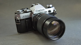 Canon Canon ^/--/^ Об&amp;apos;єктив Canon FD JCPenney 135 /--/ mm/2,8 ф /--/ 52 /--/ мм Coated Optic на формат 24 /--/ x /--/ 36 /--/ mm Вживане ^_^^^ Объектив Canon FD JCPenney 135 /--/ mm/2,8 ф /--/ 52 /--/ мм Coated Optic на формат 24 /--/ x /--/ 36 /--/ mm - фото фото фото
