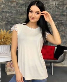 Майки Майки ^/--/^ Футболка женская LCN 26 размер M молочная ^_^^^ Футболка жіноча LCN 26 розмір M молочна - фото фото фото