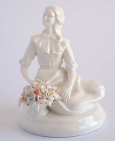 Статуетки, Скульптури, Фігурки, Фарфор Статуэтки, Скульптуры, Фигурки, Фарфор ^/--/^ Статуетка Дівчина з букетом, порцеляна, Germany ^_^^^ Статуэтка Девушка с букетом, фарфор, Germany - фото фото фото