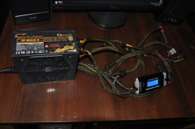 Блоки живлення Блоки питания ^/--/^ Блок живлення Raidmax Cobra RX-1200 /--/ AE-B, 1200 /--/ w, 140 /--/ мм кулер ^_^^^ Блок питания Raidmax Cobra RX-1200 /--/ AE-B, 1200 /--/ w, 140 /--/ мм кулер - фото фото фото