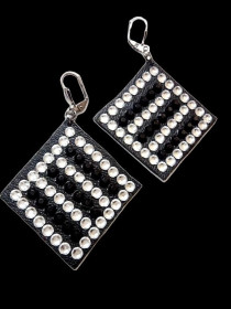 Сережки Серьги ^/--/^ Серьги большие ромбы 7 см-4.5 см, кожа 100%, красивые черные серьги с кристаллами, ручная работа ^_^^^ Сережки великі ромби 7 см-4.5 см, шкіра 100%, красиві чорні сережки з кристалами, ручна робота - фото фото фото