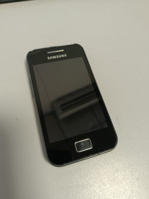 Samsung Samsung ^/--/^ Смартфон Samsung Galaxy Ace    (GT-S /--/ 5830 /--/ i / Black) — З Європи / Робочий / Без паролю / З батареєю / На запчастини або відновлення - фото фото фото