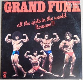 Платівки Пластинки ^/--/^ Grand Funk – All The Girls In The World Beware !!!  (Capitol Records – 3 /--/ C 064-81811, Italy) inner sleeve, poster EX+/EX+ ^_^^^ Grand Funk — All The Girls In The World Beware!!! (Capitol Records – 3 /--/ C 064-81811, Italy) inner sleeve, poster EX+/EX+ - фото фото фото