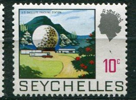 Освоєння космосу Освоение космоса ^/--/^ Сейшелы 1969 Mi 260 Satellite Observation Station MLH НАКЛЕЙКА ^_^^^ 1969 — Мі 260 Satellite Observation Station MLH - фото фото фото