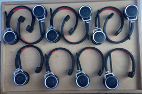 Bluetooth гарнітури Bluetooth гарнитуры ^/--/^ Bluetooth гарнітури freeVoice Space FBT /--/ 650 /--/ M  Лот 10 /--/ шт ^_^^^ Bluetooth гарнитуры freeVoice Space FBT /--/ 650 /--/ M Лот 10 /--/ шт - фото фото фото
