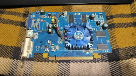 Відеокарти Видеокарты ^/--/^ Відеокарта Radeon X /--/ 700 128 /--/ MB V/D/VO ^_^^^ Видеокарта Radeon X /--/ 700 128 /--/ MB V/D/VO - фото фото фото