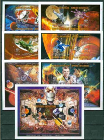 Освоєння космосу Освоение космоса ^/--/^ ЦАР Central African Republic Space 1997 Mi 1867/1890 ABl 595 MNH  Cv /--/ 52,- ^_^^^ ЦАР Central African Republic Space 1997 Mi 1867/1890 ABl 595 MNH Cv /--/ 52 - фото фото фото