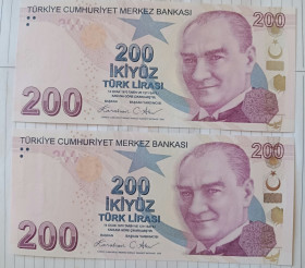 Туреччина Турция ^/--/^ 200 лир Турция за подписью Дурмус Йылмаз 2009 года, пара с номерами подряд в состоянии UNC ^_^^^ 200 лір Туреччина за підписом Дурмус Йилмаз 2009 року, пара з номерами поспіль в стані UNC - фото фото фото