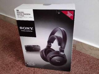 Навушники Наушники ^/--/^ БЕСПРОВОДНЫЕ НАУШНИКИ Sony MDR-RF /--/ 4000 /--/ K  1299 ГРИВЕН ^_^^^ Безперечні науковці Sony MDR-RF /--/ 4000 /--/ K 1499 ГРИВЕН - фото фото фото