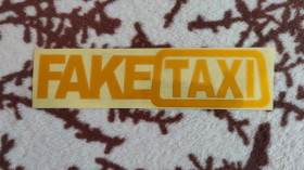 Наліпки, емблеми Наклейки, эмблемы ^/--/^ Наклейка на автомобиль FakeTaxi Жёлтая светоотражающая ^_^^^ Наклейка на автомобіль FakeTaxi Жовта світловідбивна - фото фото фото