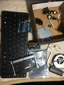 Клавіатури Клавиатуры ^/--/^ Ноутбук НР 640 запчастини клавіатура ,CPU , шлейфи , плати і таке інше що на ФОТО ^_^^^ Ноутбук НР 640 запчасти клавиатура ,CPU , шлейфы , платы и прочее что на ФОТО - фото фото фото