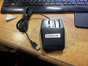 Концентратори, хаби Концентраторы, хабы ^/--/^ USB-хаб 4 ports USB charger № 242005129 ^_^^^ USB-хаб 4 ports USB charger No 242005129 - фото фото фото