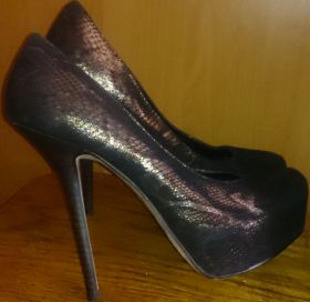 Туфлі Туфли ^/--/^ стильні сіро чорні туфлі шкіра р /--/ 37,5 Steve Madden ^_^^^ стильные серо черные туфли кожа р /--/ 37,5 Steve Madden - фото фото фото