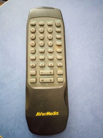 ТВ-тюнери ТВ-тюнеры ^/--/^ Пульт ДУ к ТВ-тюнеру AverMedia AverTV Studio 305 ^_^^^ Пульт ДУ до ТВ-тюнера AverMedia AverTV Studio 305 - фото фото фото