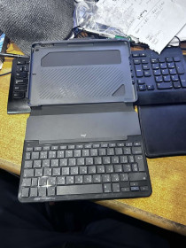 Чохли, сумки Чехлы, сумки ^/--/^ Чехол-клавиатура для планшета Logitech Slim Folio Bluetooth Y-R /--/ 0051 для iPad и iPad Air № K /--/ 230211103 ^_^^^ Чехол-клавіатура для планшета Logitech Slim Folio Bluetooth Y-R /--/ 0051 для iPad і iPad Air No K /--/ 230211103 - фото фото фото