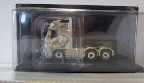 : Закордонні : Зарубежные ^/--/^ Volvo FH /--/ 16 Грузовик 2003 Moon Howler, Hachette. 1:43 запечатанный блистер. ^_^^^ Вантажівка 2003 Moon Howler, Hachette. 1:43 задрукований блістер. - фото фото фото