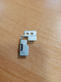 Корпуса Корпуса ^/--/^ Asus X /--/ 55 /--/ VD-s /--/ 0170 /--/ d верхняя часть петли правая ^_^^^ Asus X /--/ 55 /--/ VD-s /--/ 0170 /--/ d верхня частина петлі права - фото фото фото