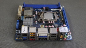 Материнські плати Материнские платы ^/--/^ Материнская плата microATX Intel Desktop Board DH /--/ 77 /--/ DF G /--/ 40293-301 F#02 LGA 1155, Intel H /--/ 77, PCI-Ex /--/ 16 НесправнеВживане ^_^^^ материнська плата microATX Intel Desktop Board DH /--/ 77 /--/ DF G /--/ 40293-301 F#02 LGA 1155, Intel H /--/ 77, PCI-Ex /--/ 16 - фото фото фото