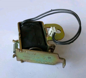 Комплектуючі Комплектующие ^/--/^ Соленоїд  Canon LBP /--/ 800 / LBP /--/ 810 / LBP /--/ 1120 / RH /--/ 7-5229 / RH /--/ 7-5228 ^_^^^ Соленоид Canon LBP /--/ 800 / LBP /--/ 810 / LBP /--/ 1120 / RH /--/ 7-5229 / RH /--/ 7-5228 - фото фото фото