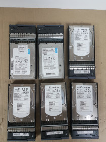 Жорсткі диски Жесткие диски ^/--/^ Диски HDD 3.5&amp;quot; SAS 300 /--/ gb ST /--/ 3300657 /--/ SS, 6 /--/ шт одним лотом,  від 1 /--/ грн    (№041) ^_^^^ Диски HDD 3.5&amp;quot; SAS 300 /--/ gb ST /--/ 3300657 /--/ SS, 6 /--/ шт одним лотом, от 1 /--/ грн (No /--/ 041) - фото