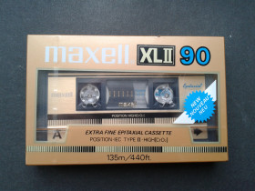 Касети Кассеты ^/--/^ Аудиокассета Maxell XLII 90 ^_^^^ Аудіокасет Maxell XLII 90 - фото фото фото