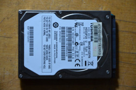 Жорсткі диски Жесткие диски ^/--/^ Жорсткий диск 2.5&amp;quot; Toshiba 320 /--/ GB Sata!! МегаSALE! ^_^^^ Жесткий диск 2.5&amp;quot; Toshiba 320 /--/ GB Sata! МегаSALE! - фото фото фото