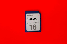 Карти пам'яті Карты памяти ^/--/^ Карта памяти флеш SD 16 MB Canon ^_^^^ Карта пам'яті флеш SD 16 MB Canon - фото фото фото