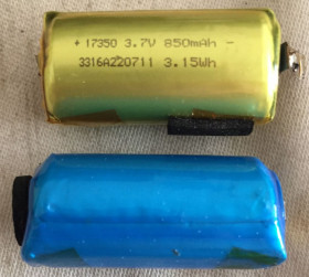 Зовнішні акумулятори (Power Bank) Внешние аккумуляторы (Power Bank) ^/--/^ Рабочий,  заряженный аккумулятор 17350 3,7 v 850 mAh с одноразки. Б/у. Рабочие. В лоте 1 штука! ^_^^^ Акумулятор 17350 3,7 v 850 mAh з одноразки. Б/у. Робітники. У лоті 1 штука! - фото фото фото