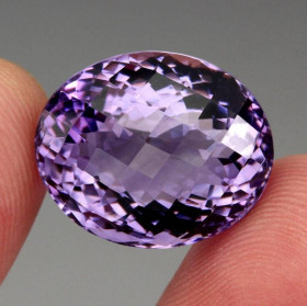 Аметист Аметист ^/--/^ Натуральный аметист 28.77 Ct. 21 /--/ x /--/ 17 /--/ mm ^_^^^ Натуральний аметист 28.77 Ct. 21 /--/ x /--/ 17 /--/ mm - фото фото фото