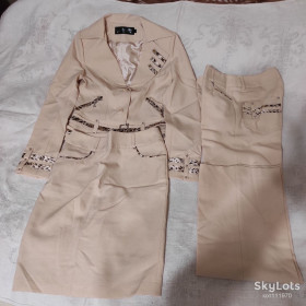 Костюми Костюмы ^/--/^ Костюм  женский              (пиджак,брюки, юбка)  # MINORCA #  SIZE: 34  новый ^_^^^ Костюм жіночий (піджак,брюки, спідниця) # MINORCA # SIZE: 34 новий - фото фото фото