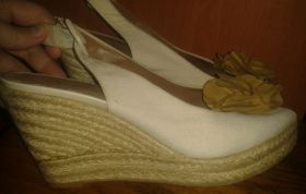 Босоніжки Босоножки ^/--/^ стильні бежеві плетені босоніжки Clarks р /--/ 38,5 ^_^^^ стильные бежевые плетеные босицы Clarks р /--/ 38,5 - фото фото фото