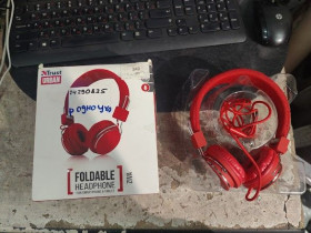 Навушники Наушники ^/--/^ Наушники Trust Ziva Foldable Red 21822 № 24290835 ^_^^^ Навушники Trust Ziva Foldable Red 21822 No 24290835 - фото фото фото