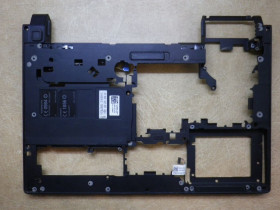 Корпуса Корпуса ^/--/^ Б/У Корпус низ без сервісної кришки на Dell studio xps 1340 Pp /--/ 17 /--/ s ^_^^^ В Корпус низ без сервисной крышки на Dell studio xps 1340 Pp /--/ 17 /--/ s - фото фото фото