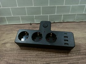 Мережеві фільтри Сетевые фильтры ^/--/^ Подовжувач чорний на 3 розетки та USB 3742 ^_^^^ Удлинитель черный на 3 розетки и USB 3742 - фото фото фото