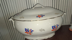 Статуетки, Скульптури, Фігурки, Фарфор Статуэтки, Скульптуры, Фигурки, Фарфор ^/--/^ Супниця Клеймо Коростень орієнт. об&amp;apos;єм - 2400 мл куб. ^_^^^ Супница Клеймо Коростень ориент. объем - 2400 мл куб. - фото фото фото