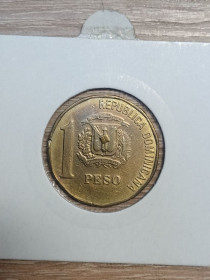 Домініканська Республіка Доминиканская Республика ^/--/^ Домінікана 1 песо 1992 ^_^^^ Доминикана 1 песо 1992 - фото фото фото