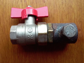 Інше Другое ^/--/^ Кран шаровой прямой 3/4″ PN /--/ 20 VALTEC  с американкой б/у ^_^^^ Кран кульовий прямий 3/4" PN /--/ 20 VALTEC з американкою б/у - фото фото фото