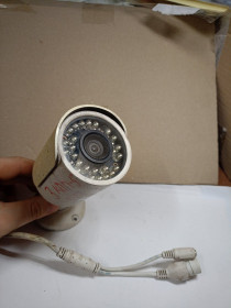 Зарядні пристрої Зарядные устройства ^/--/^ 43907 IP-видеокамера Dahua DH-IPC-HFW /--/ 1300 /--/ SP, Б/У - фото фото фото