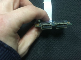 Шлейфи Шлейфы ^/--/^ USB и шлейф ноутбука Acer Aspire 5742 ^_^^^ USB і шлейф ноутбука Acer Aspire 5742 - фото фото фото