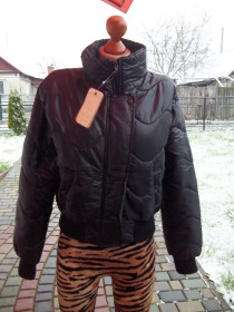 Куртки Куртки ^/--/^ Prom    ( S - 44 р )  Женская куртка на синтепоне короткая Весна Осень  НОВАЯ Италия ^_^^^ Prom (S - 44 р) Жіноча куртка на синтепоні коротка Весна Осінь Нова Італія - фото фото фото
